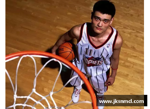 NBA球星健身秘籍：如何通过视频揭秘他们的训练技巧和健身策略 - 副本